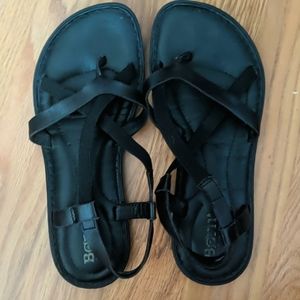 BORN black strappy flat sandals, size 7